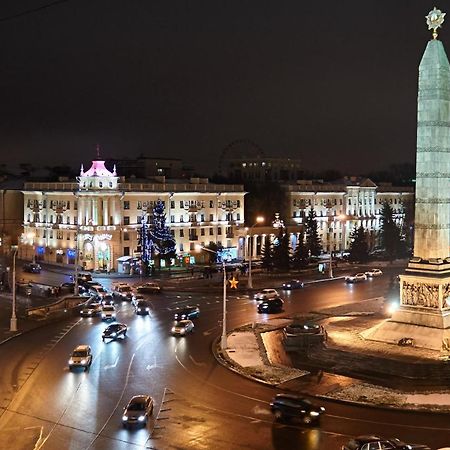 So Fashionable Apartment In The Heart Of Minsk Exterior foto