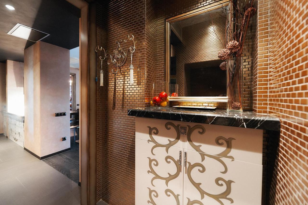 So Fashionable Apartment In The Heart Of Minsk Exterior foto